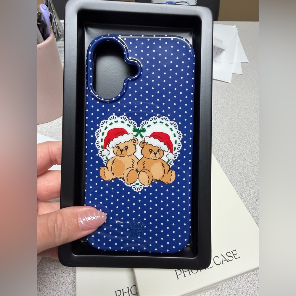 VELVET CAVIAR iPhone 16 like new Santa teddy polka dots blue case MAGSAFE